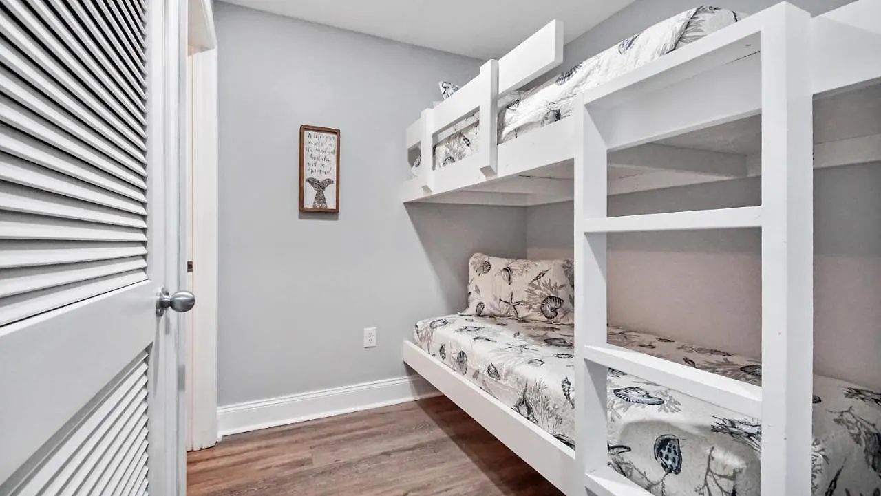 Holiday home Deep Blue At Laketown Wharf #214 By Nautical Properties Panama City Beach